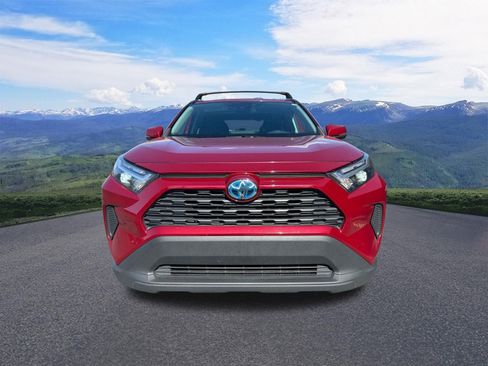 Certified 2023 Toyota RAV4 XLE w/ Convenience Package AWD/4WD image 9