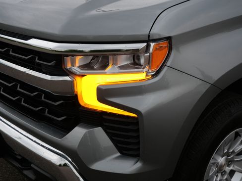 Used 2025 Chevrolet Silverado 1500 LT w/ LPO, Liner Protection Package AWD/4WD image 15