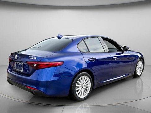 Used 2022 Alfa Romeo Giulia Sprint RWD image 7