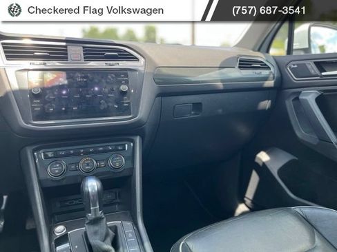 Used 2019 Volkswagen Tiguan SEL Premium AWD/4WD image 32