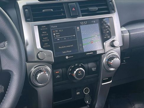 Used 2022 Toyota 4Runner SR5 Premium image 7