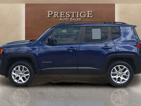Used 2017 Jeep Renegade Latitude AWD/4WD image 22