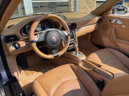 Used 2011 Porsche 911 Carrera RWD image 2