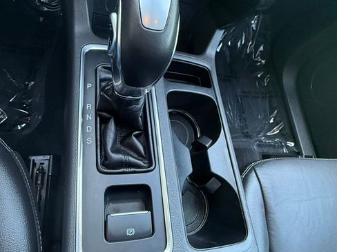 Used 2018 Ford Escape Titanium image 40