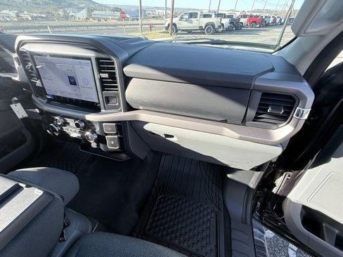 Used 2025 Ford F150 XLT w/ Equipment Group 301A Standard image 9