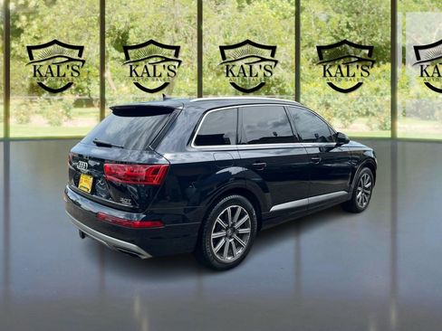Used 2017 Audi Q7 3.0T Prestige AWD/4WD image 5