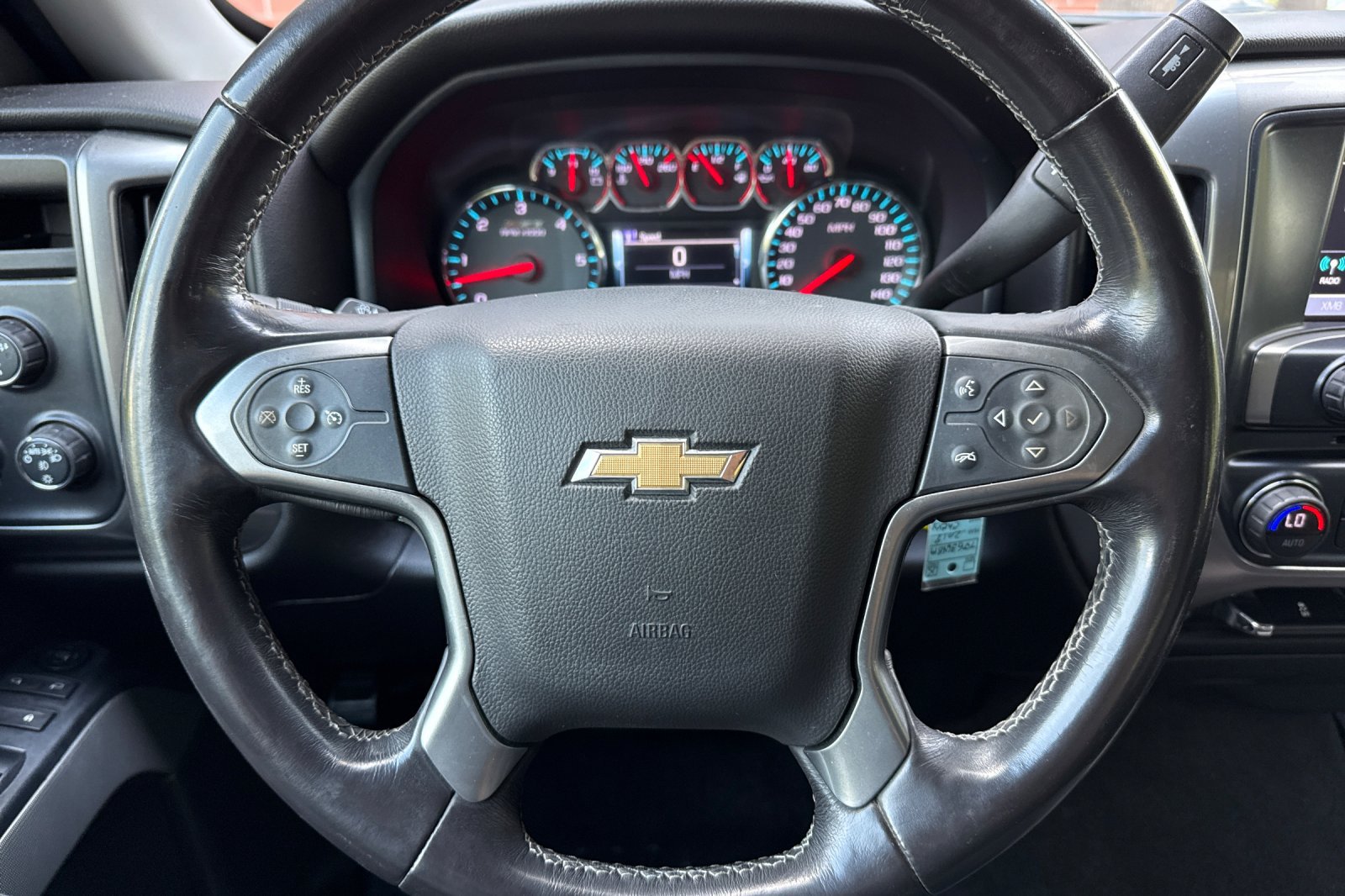 Used 2018 Chevrolet Silverado 1500 LT w/ All Star Edition AWD/4WD image 26