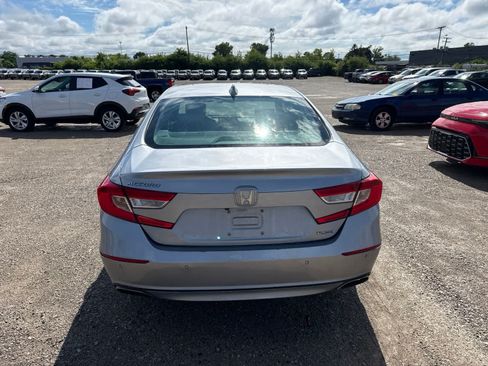 Used 2018 Honda Accord Touring image 13