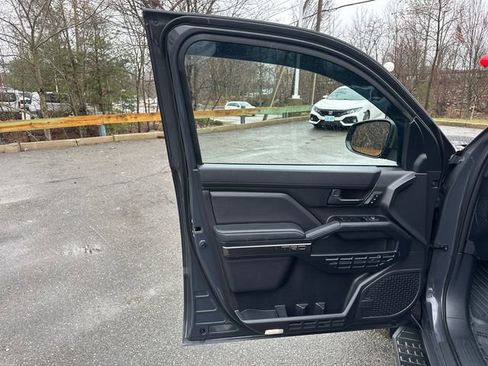 Used 2025 Toyota 4Runner TRD Off-Road Premium w/ Tow Technology Package image 25