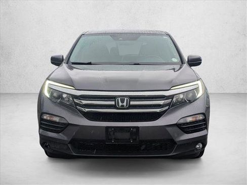Used 2017 Honda Pilot EX image 2