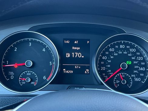 Used 2015 Volkswagen Golf TDI image 24