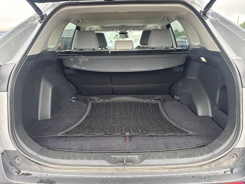 Used 2025 Toyota RAV4 XLE Premium FWD image 7