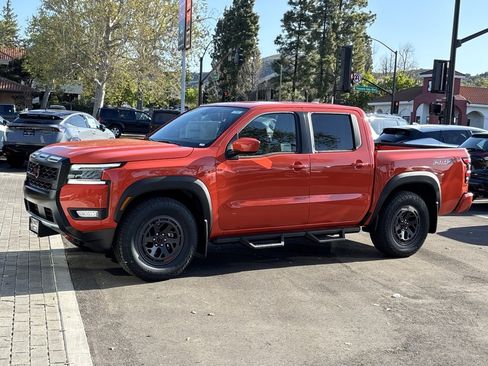 New 2025 Nissan Frontier Pro-X image 12