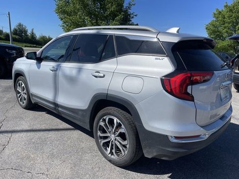 Used 2019 GMC Terrain SLT w/ Preferred Package AWD/4WD image 4