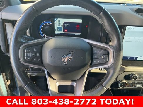 Used 2022 Ford Bronco Badlands image 13