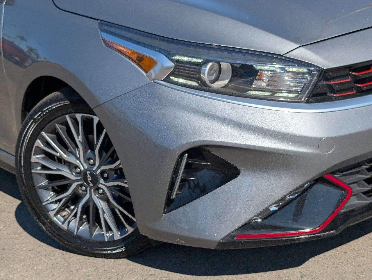 Used 2023 Kia Forte GT-Line w/ GT-Line Technology Package FWD image 9