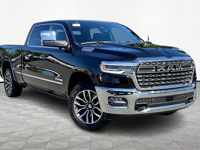 New 2025 RAM 1500 Limited w/ Off Road Group
