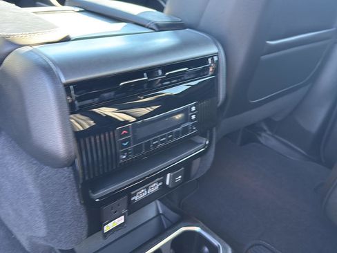 New 2026 Jeep Grand Wagoneer Limited AWD/4WD image 27