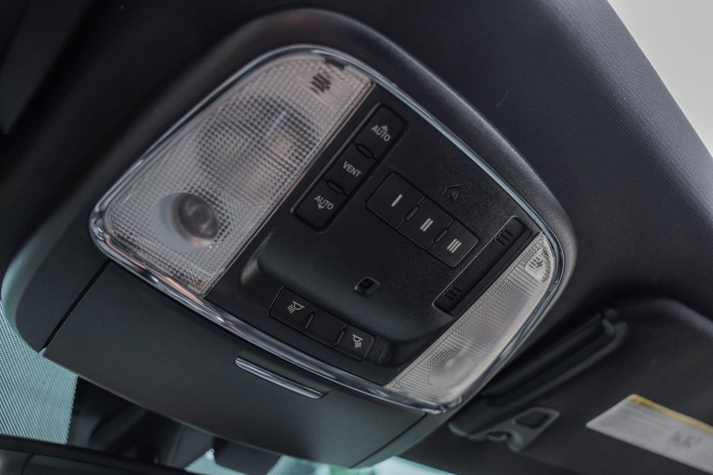 Used 2011 Dodge Charger R/T RWD image 30