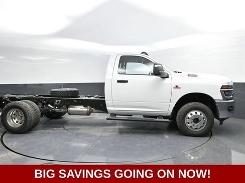 New 2026 RAM 3500 Tradesman w/ Chrome Appearance Group AWD/4WD image 10