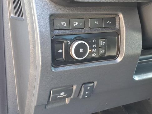 Used 2023 Ford F250 Platinum w/ Snow Plow Prep Package AWD/4WD image 27