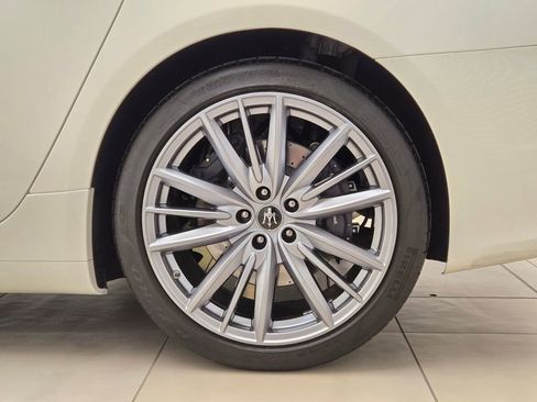 Certified 2023 Maserati Quattroporte GT RWD image 15