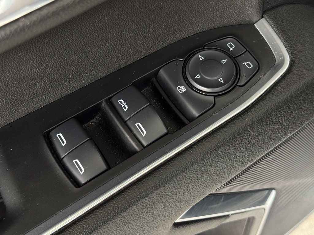 Used 2025 Chevrolet Silverado 1500 LT RWD image 26
