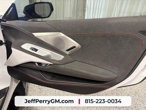 Used 2023 Chevrolet Corvette Stingray Premium Conv w/ Z51 Performance Package RWD image 22