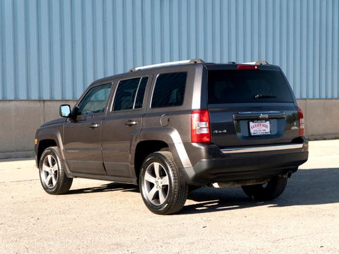 Used 2017 Jeep Patriot High Altitude image 16