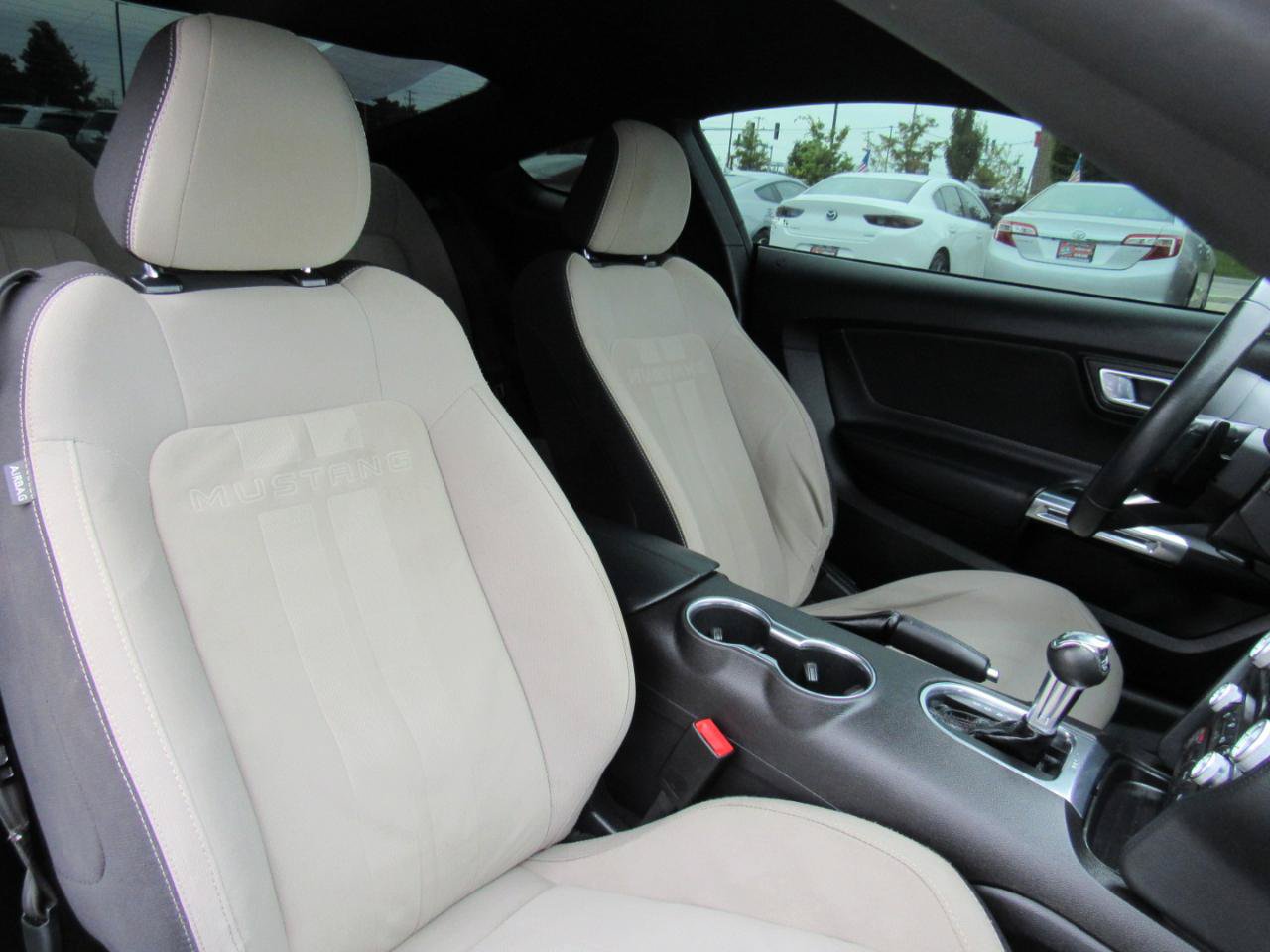 Used 2020 Ford Mustang Coupe RWD image 25