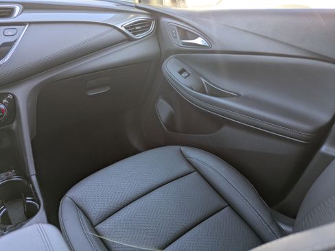 Used 2022 Buick Encore GX Essence w/ Advanced Technology Package image 11