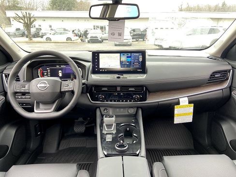 New 2026 Nissan Rogue Platinum image 16