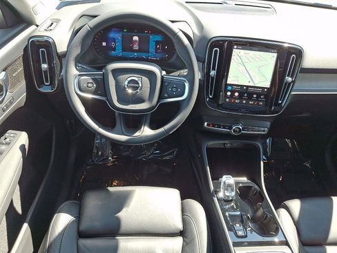 Certified 2024 Volvo XC40 B5 Plus w/ Climate Package AWD/4WD image 12
