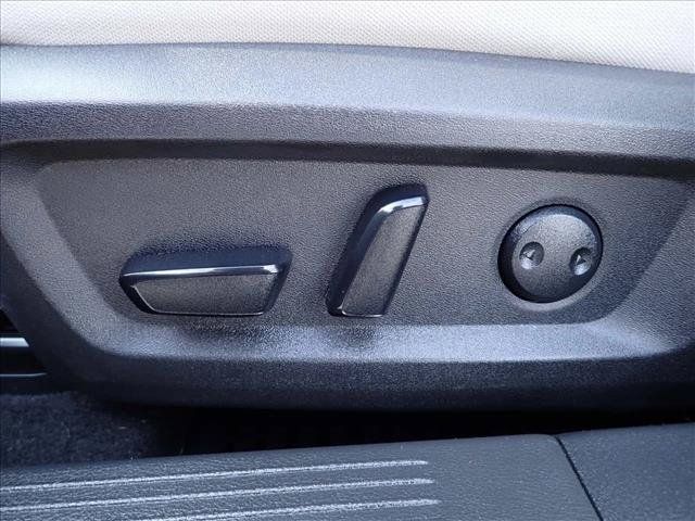 Used 2023 Nissan Rogue SV AWD/4WD image 13