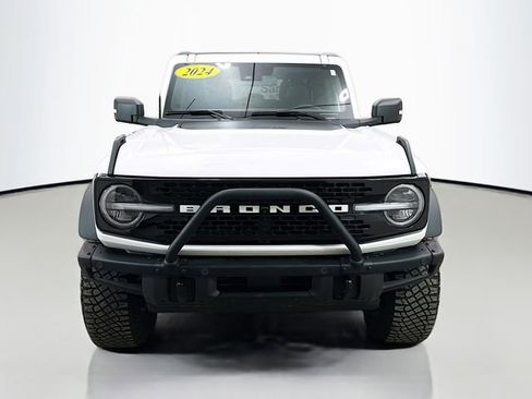 Used 2024 Ford Bronco Wildtrak image 2