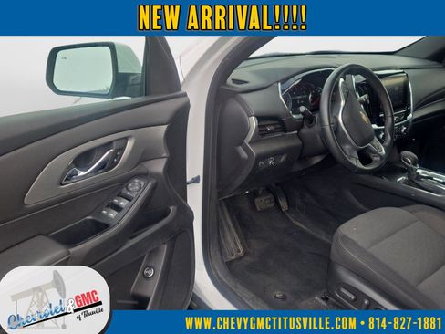 Used 2023 Chevrolet Traverse LT image 22