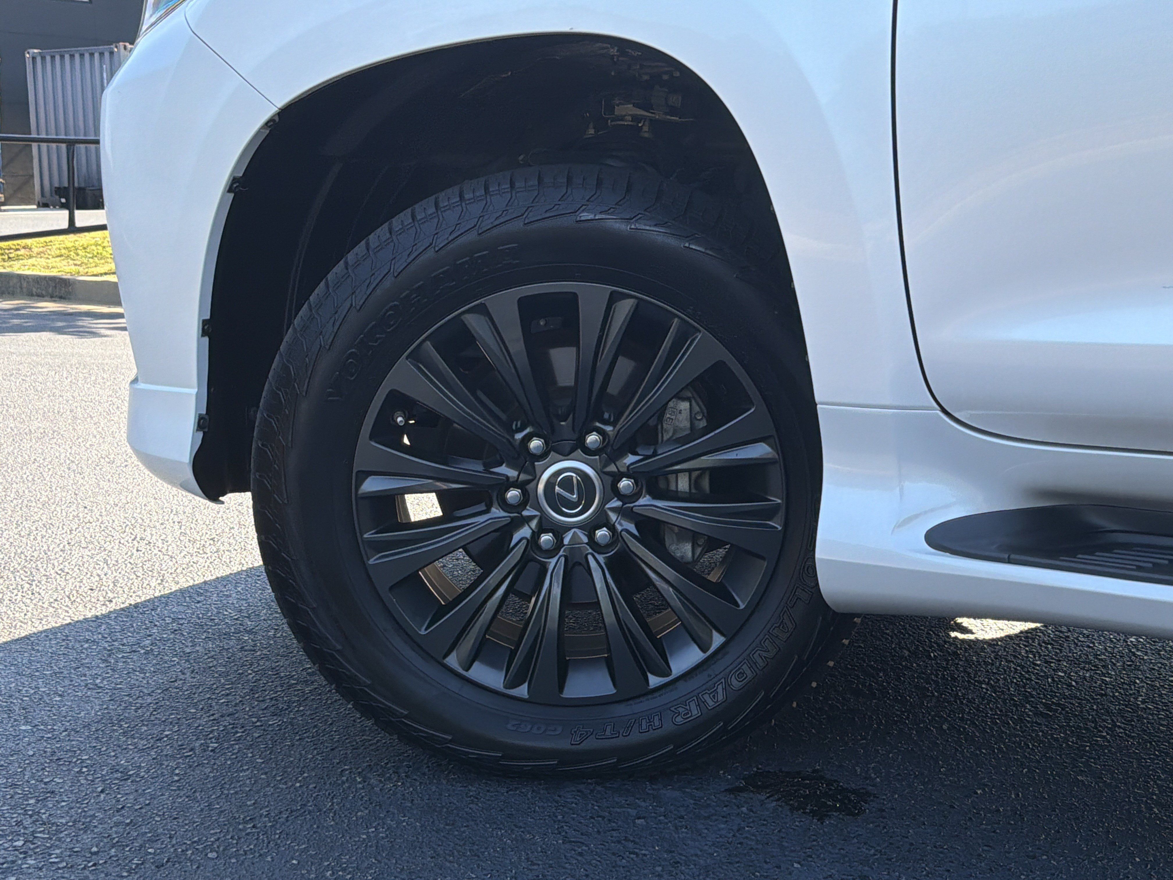 Used 2023 Lexus GX 460 Luxury AWD/4WD image 18
