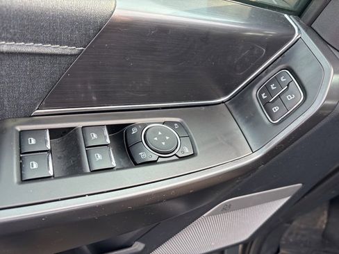 Used 2024 Ford F150 Lariat w/ FX4 Off-Road Package image 7