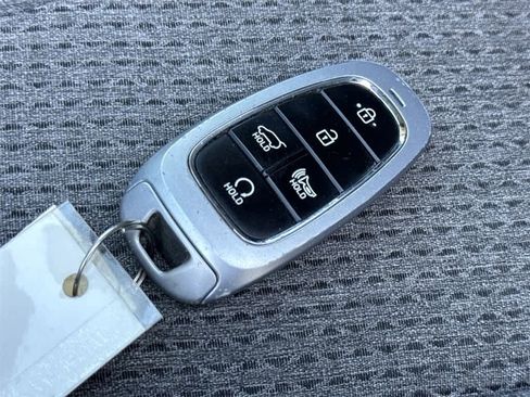 Used 2023 Hyundai Santa Fe SEL image 21