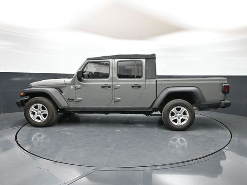 Used 2021 Jeep Gladiator Sport AWD/4WD image 8