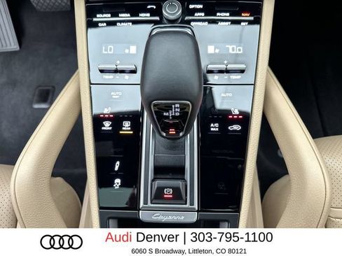 Used 2023 Porsche Cayenne Coupe AWD/4WD image 20