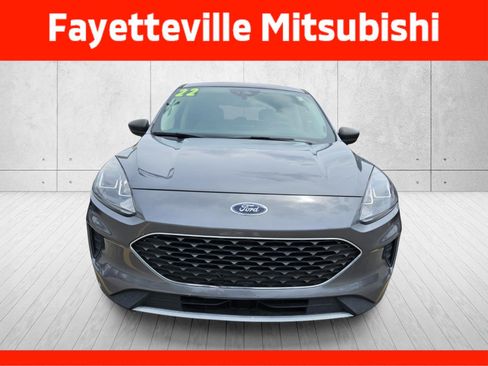 Used 2022 Ford Escape SE FWD image 4