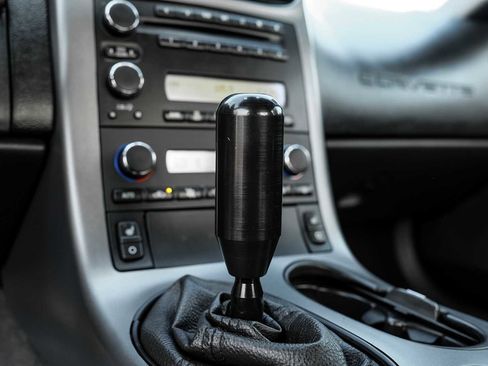 Used 2006 Chevrolet Corvette Z06 w/ Preferred Equipment Group image 24