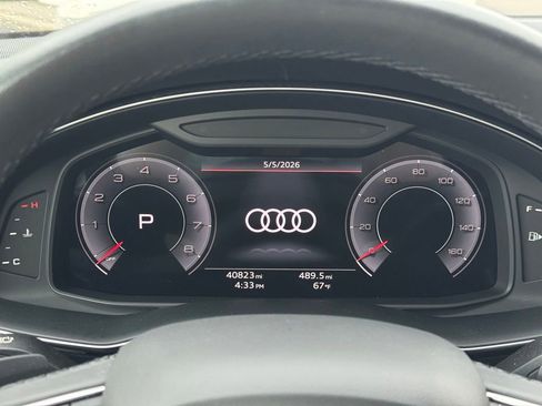 Used 2023 Audi Q7 3.0T Premium w/ Convenience Package AWD/4WD image 29