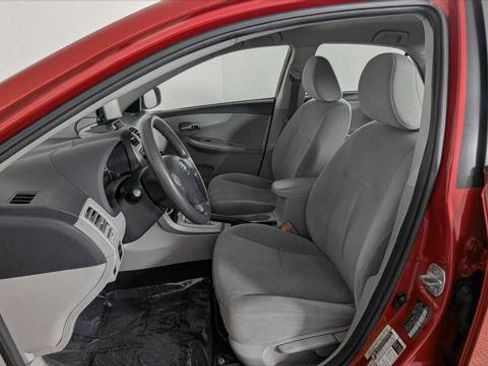 Used 2012 Toyota Corolla LE FWD image 11