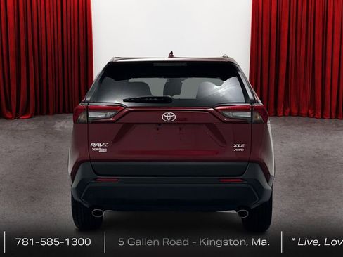 Certified 2022 Toyota RAV4 XLE Premium image 6