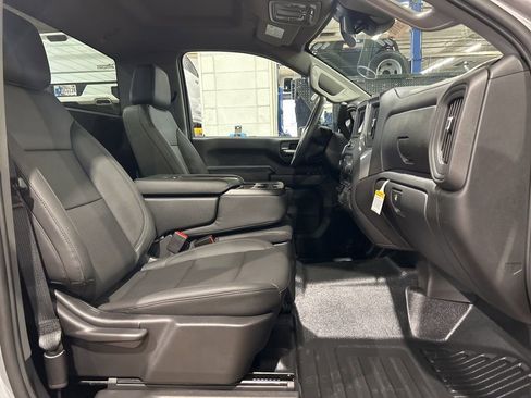 New 2026 Chevrolet Silverado 3500 W/T image 30