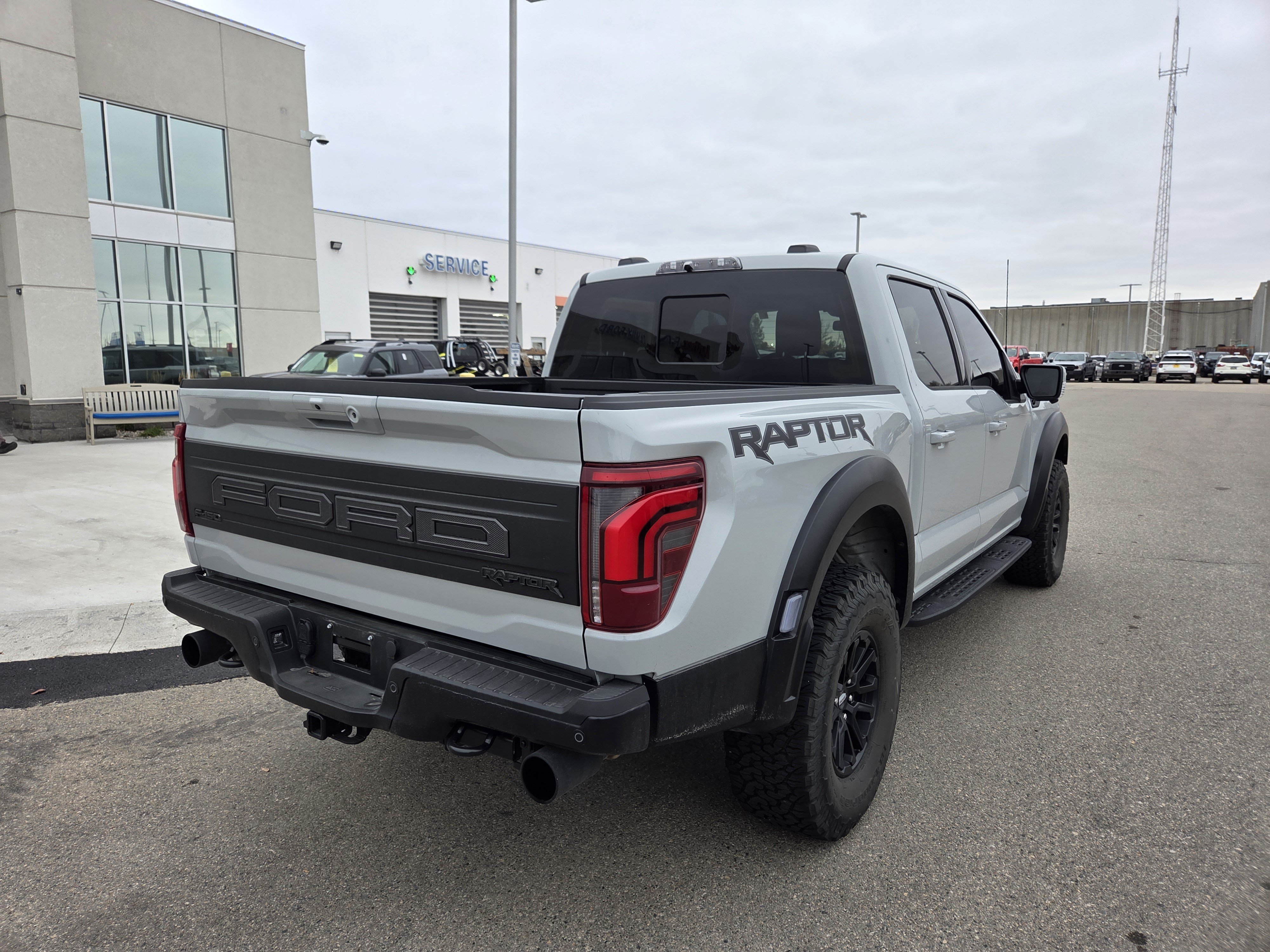Used 2026 Ford F150 Raptor AWD/4WD image 4