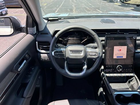 New 2026 GMC Terrain Denali AWD/4WD image 32