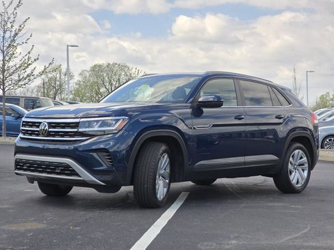 Used 2020 Volkswagen Atlas Cross Sport SE w/ Panoramic Sunroof Package AWD/4WD image 20